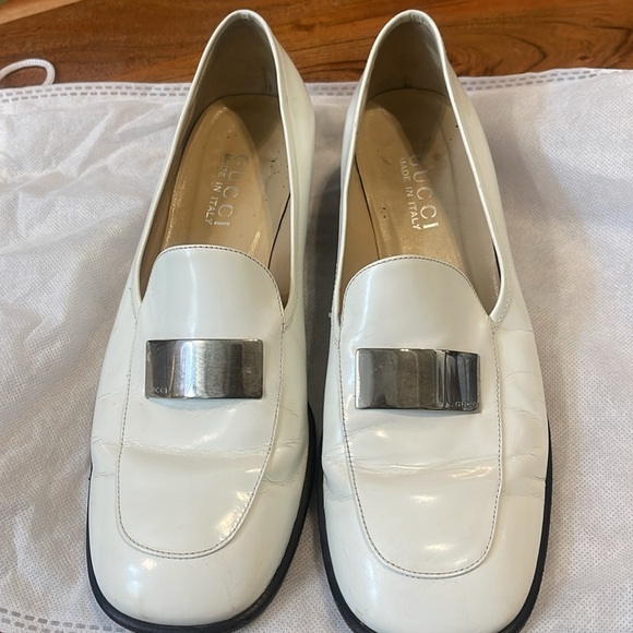 Authentic Gucci white loafers size 7.5. - Picture 4 of 4